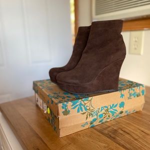 Bamboo Ceasar Wedge Booties